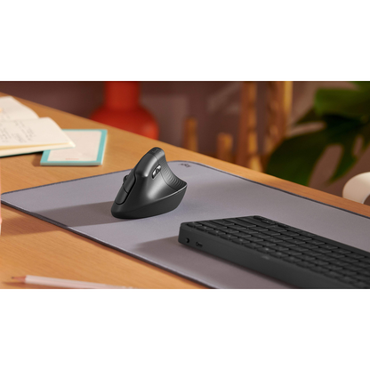 Mouse Logitech LIFT VERTICAL Bluetooth/2.4 GHz óptico 4000 DPI 6 botones ergonómico Grafito (910-006466)