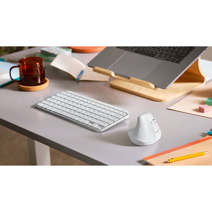 Mouse Logitech LIFT VERTICAL Bluetooth/2.4 GHz óptico 4000 DPI 6 botones ergonómico Grafito (910-006466)